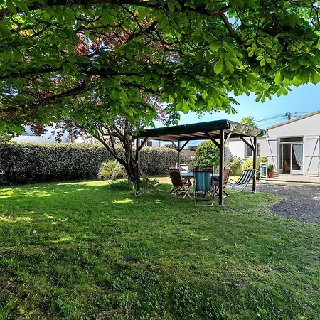 Holiday home Maison Pecheur, Jardin Et -1 *